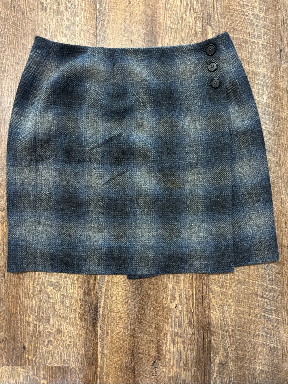 Vintage 2000’s Ralph Lauren Wool Gray-Blue Plaid Mini Wrap Skirt
